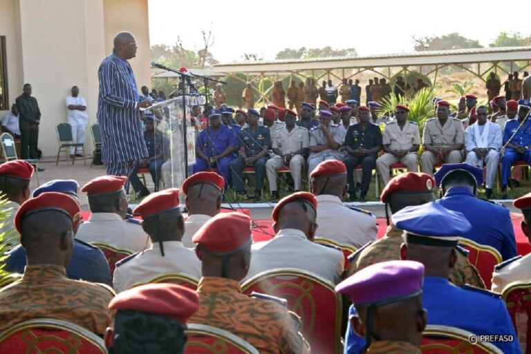 Terrorisme au Burkina Faso: Roch Kaboré échange à bâtons rompus avec l’armée