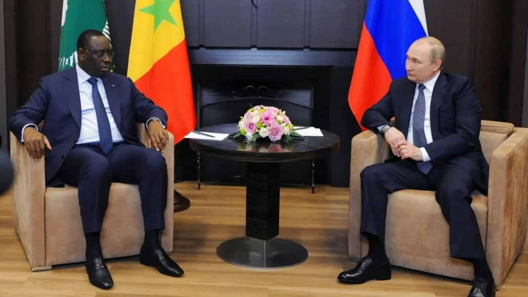 Le prÃ©sident du SÃ©nÃ©gal, Macky Sall et le prÃ©sident russe Vladimir Poutine.