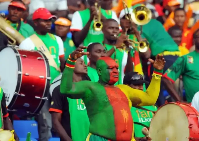 un supporter camerounais