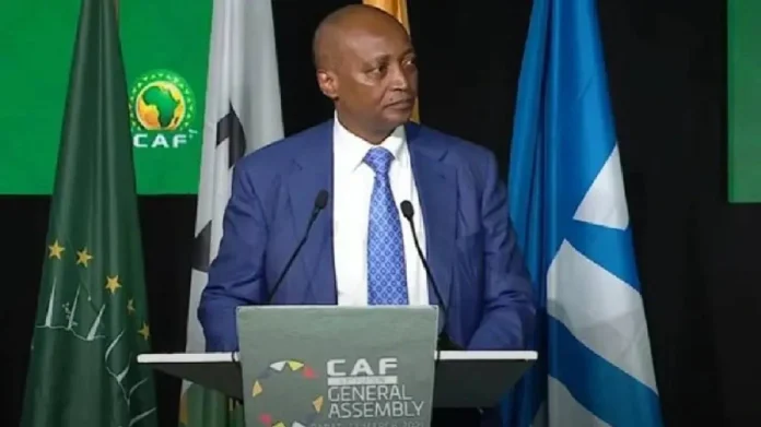 Patrice Motsepe, prÃ©sident de la CAF, lors d'une assemblÃ©e gÃ©nÃ©rale de l'instance africaine